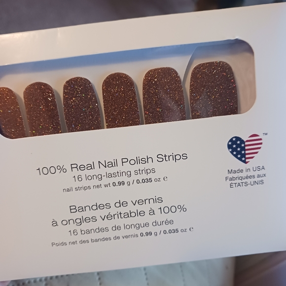 Colorstreet - Picture 1 of 2